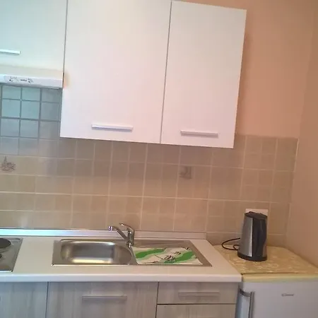 בית הארחה Studio Apartman Romana Jurdani