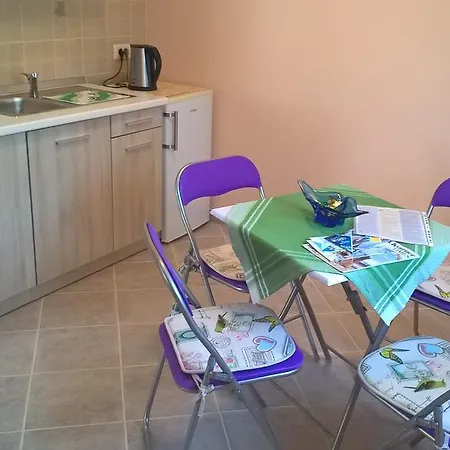 Studio Apartman Romana בית הארחה Jurdani